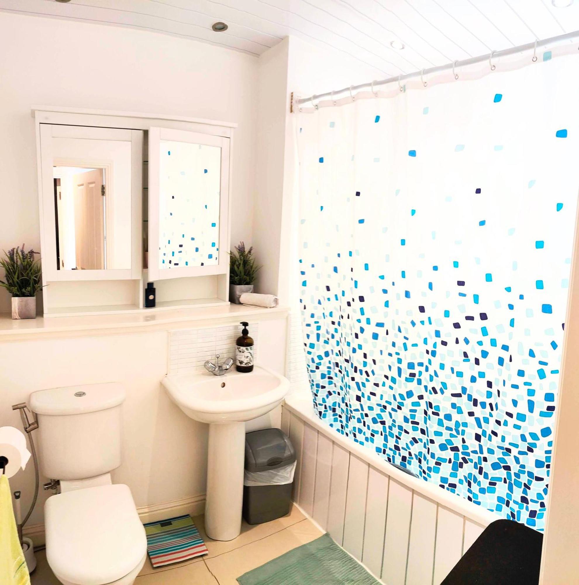 La Casita, Your Home Away From Home - Free Parking Glasgow Luaran gambar